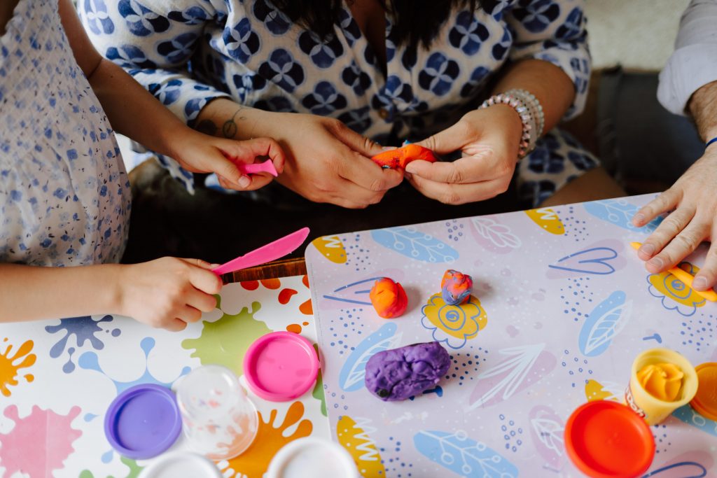 Andréa, Florent, Chloé, Margot et Ginette